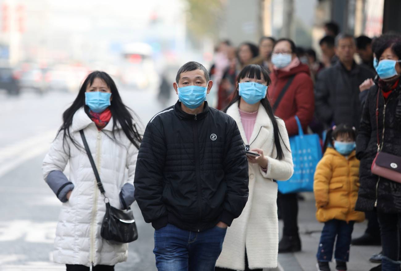 En China se produjeron miles de contagios asintomáticos tras controlar el virus en marzo