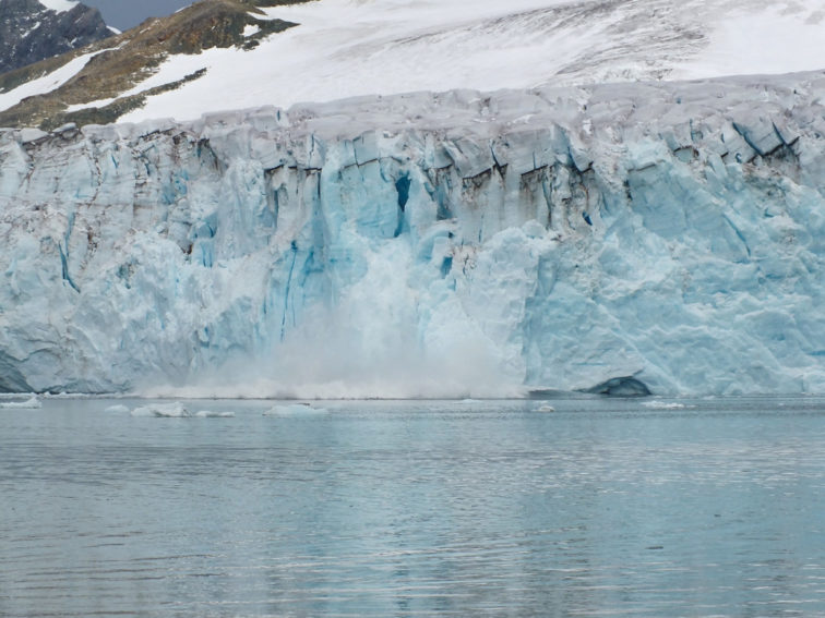 Bacterias pueden alertar sobre derretimiento acelerado de glaciares