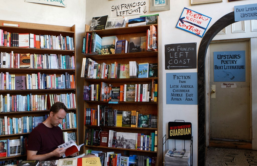 Muere el poeta Lawrence Ferlinghetti, pilar de la generación Beat