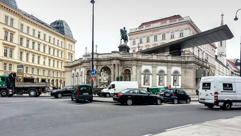 Los museos en Austria reabren con muchas medidas anticovid y pocos visitantes