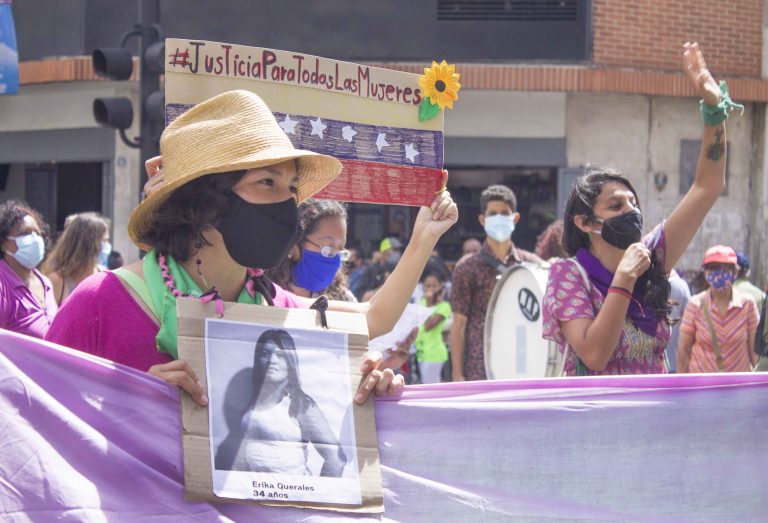 Tinta Violeta, la organización venezolana que alerta sobre la violencia machista