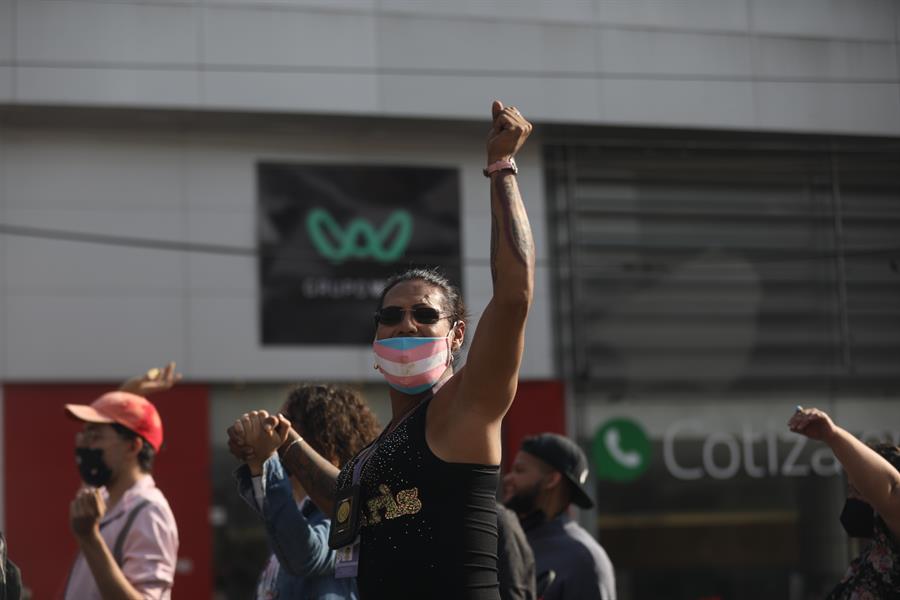 Colectivos trans piden visibilizar violencia contra su comunidad en México