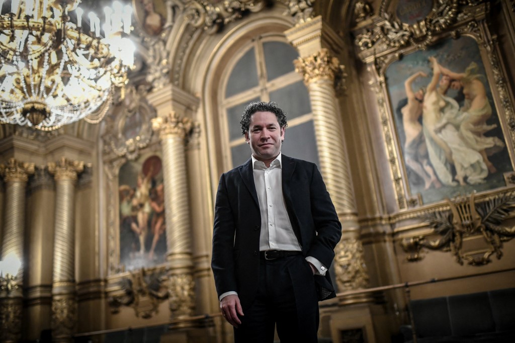 El venezolano Gustavo Dudamel, nuevo director musical de la Ópera de París