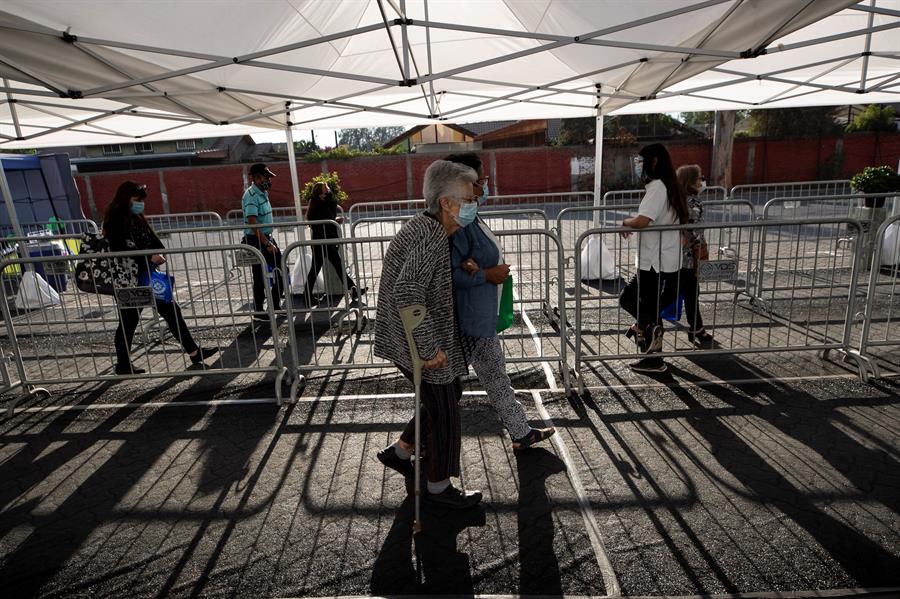 Chile, el país sudamericano que lidera en aplicación de vacunas contra COVID-19