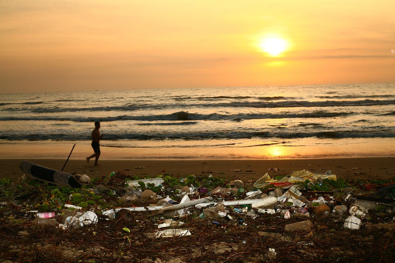 Operación contra contaminación marina global detecta 1.600 violaciones de ley
