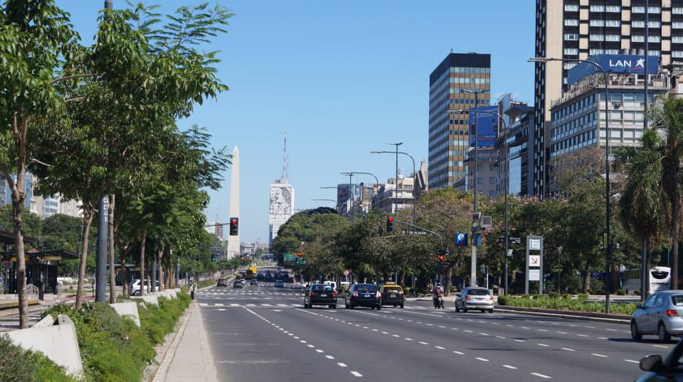 Argentina extiende hasta 21 de mayo medidas de distanciamiento social por COVID-19