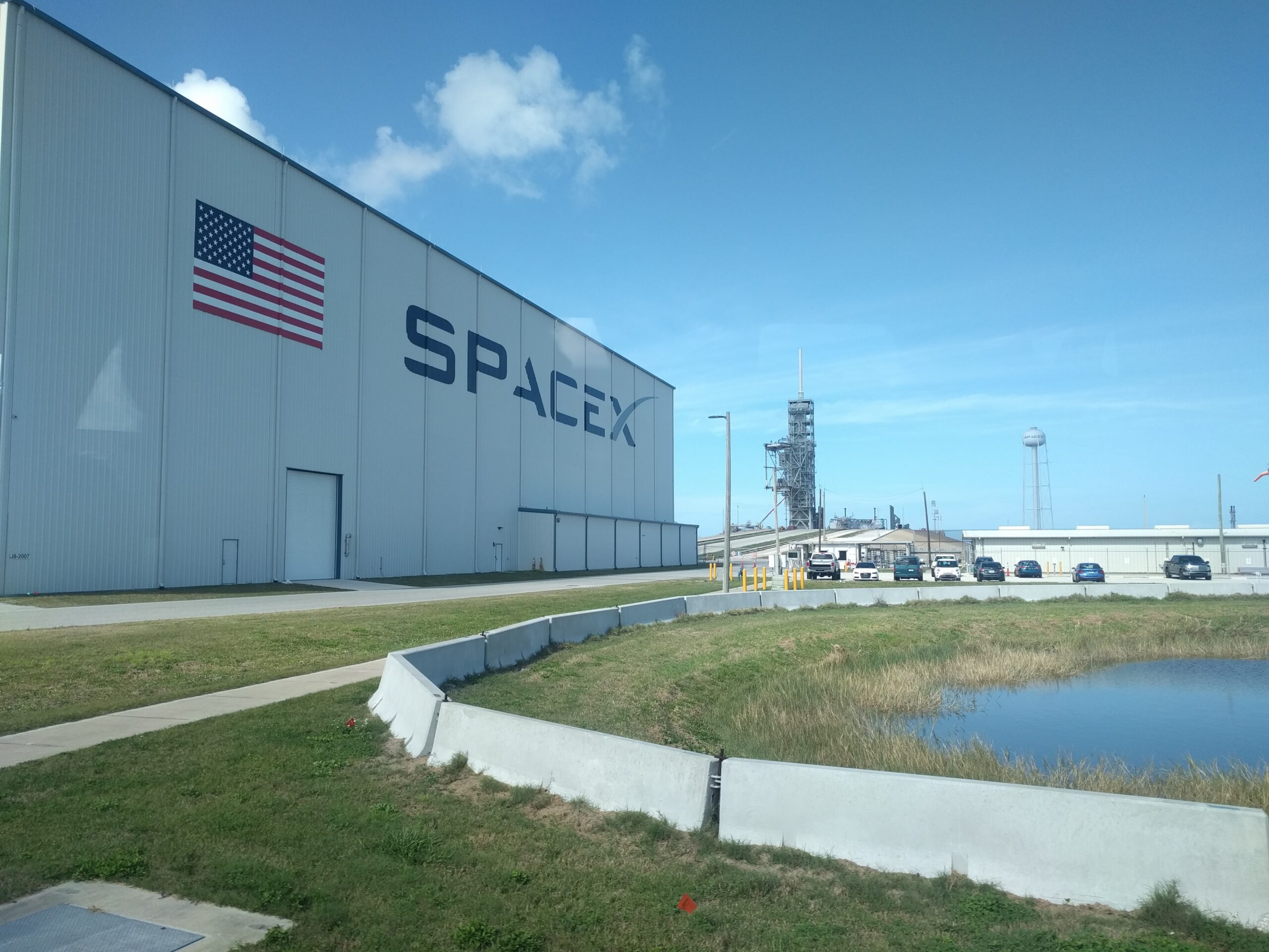 SpaceX se asocia con Google para desarrollar Internet por satélite