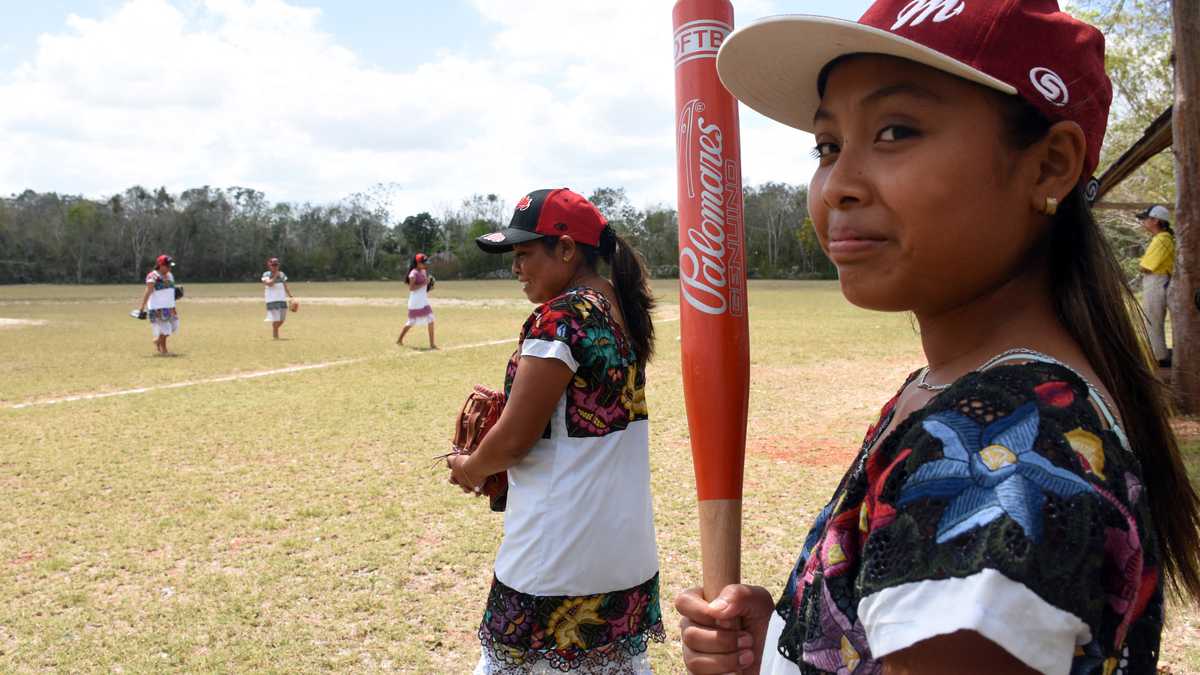 “Las Diablillas de Hondzonot”: indígenas que con el bate desafían estereotipos