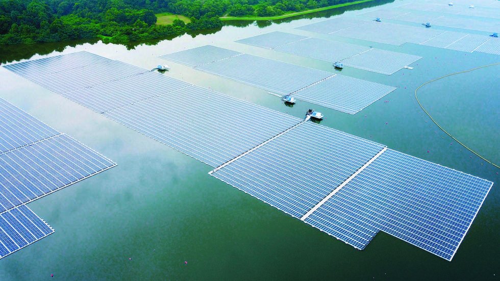 Singapur presenta una de las mayores centrales solares flotantes del mundo