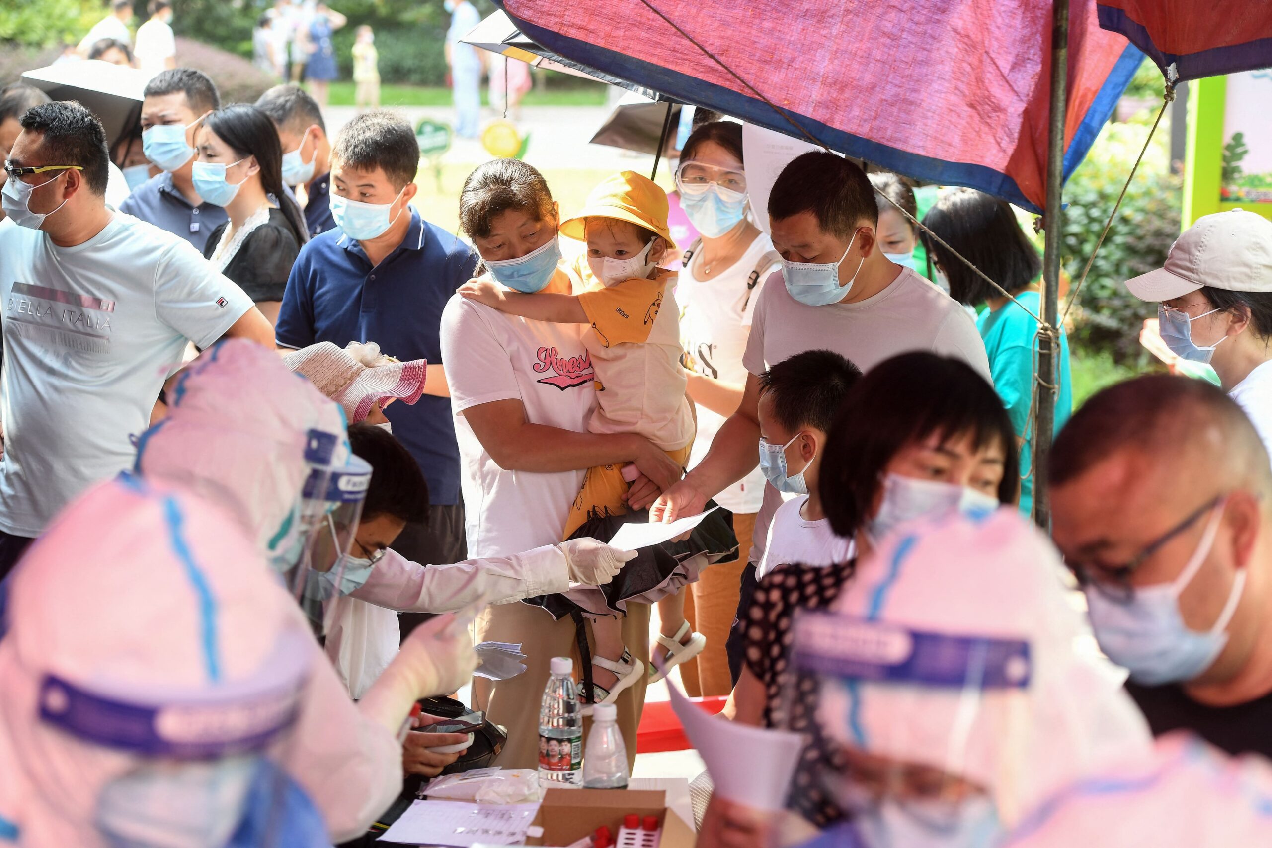 La covid-19 vuelve a la ciudad china de Wuhan 14 meses después