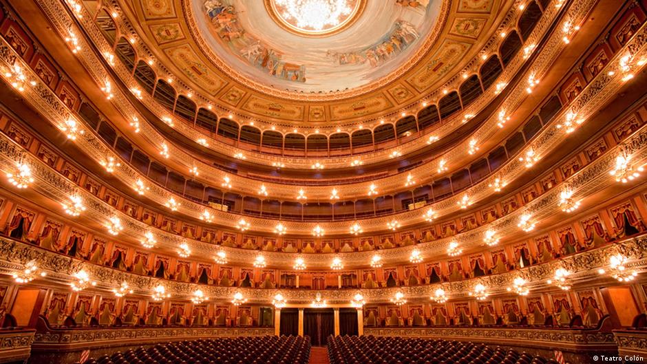 Teatro Colón de Buenos Aires reabre a pesar de la pandemia por COVID-19