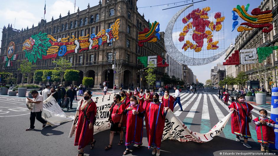 Indígenas mexicanos honran último día soberano de Tenochtitlan