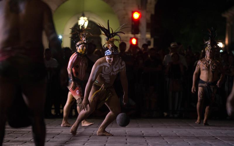 Guatemala celebra la llegada del solsticio con un torneo de pelota Maya