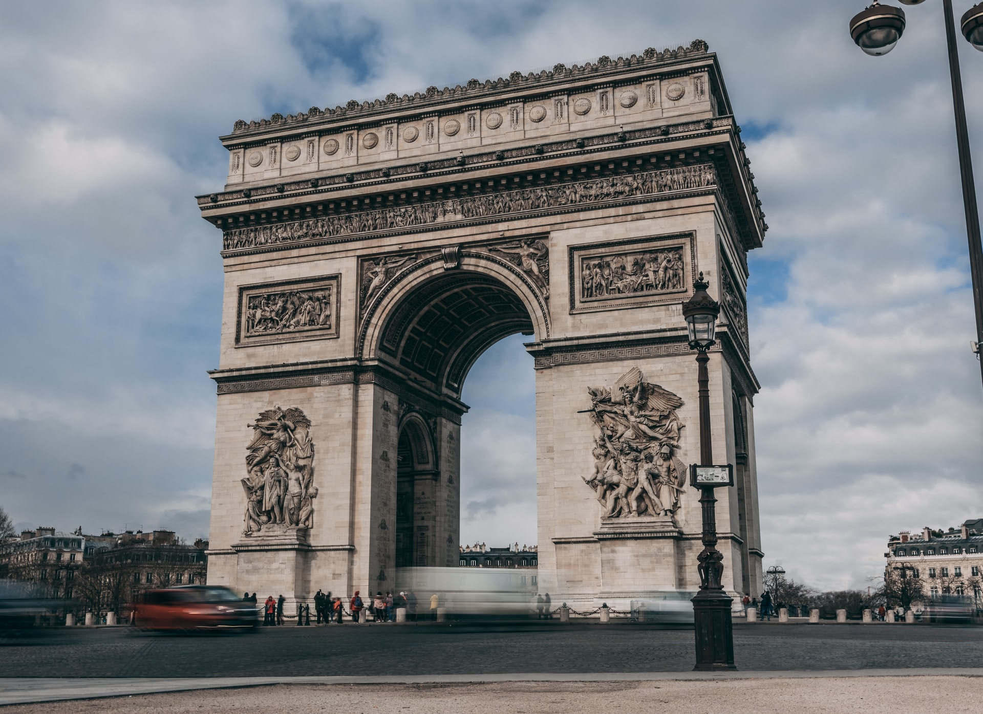 El Arco del Triunfo; el espacio para homenajear al artista búlgaro Christo