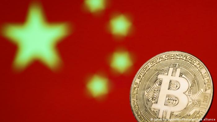 China declara ilegales las transacciones con criptomonedas