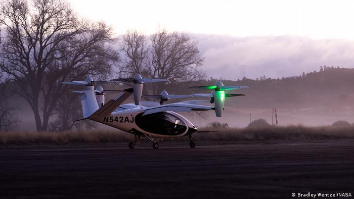 La NASA inicia prueba de taxis aéreos para el futuro