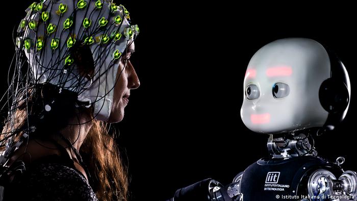 Los robots humanoides pueden influir en las decisiones de los humanos con su mirada