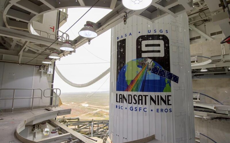 La NASA lanza desde California un nuevo satélite del programa Landsat