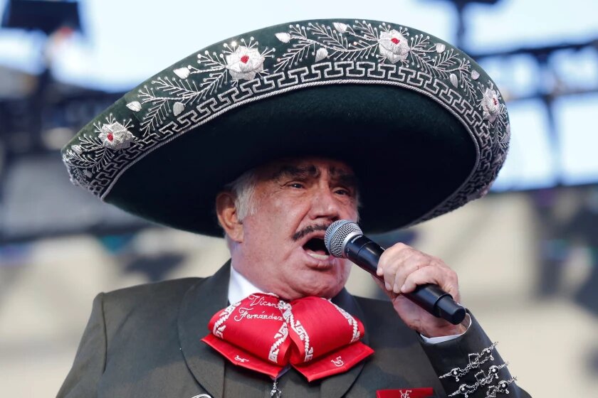 Muere Vicente Fernández, referente de la música mexicana