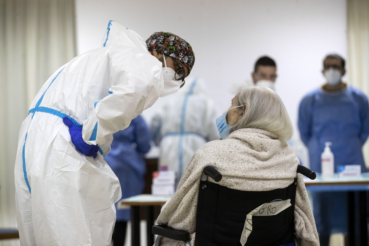 Vacunación obligatoria para el sector de cuidado de ancianos en Alemania