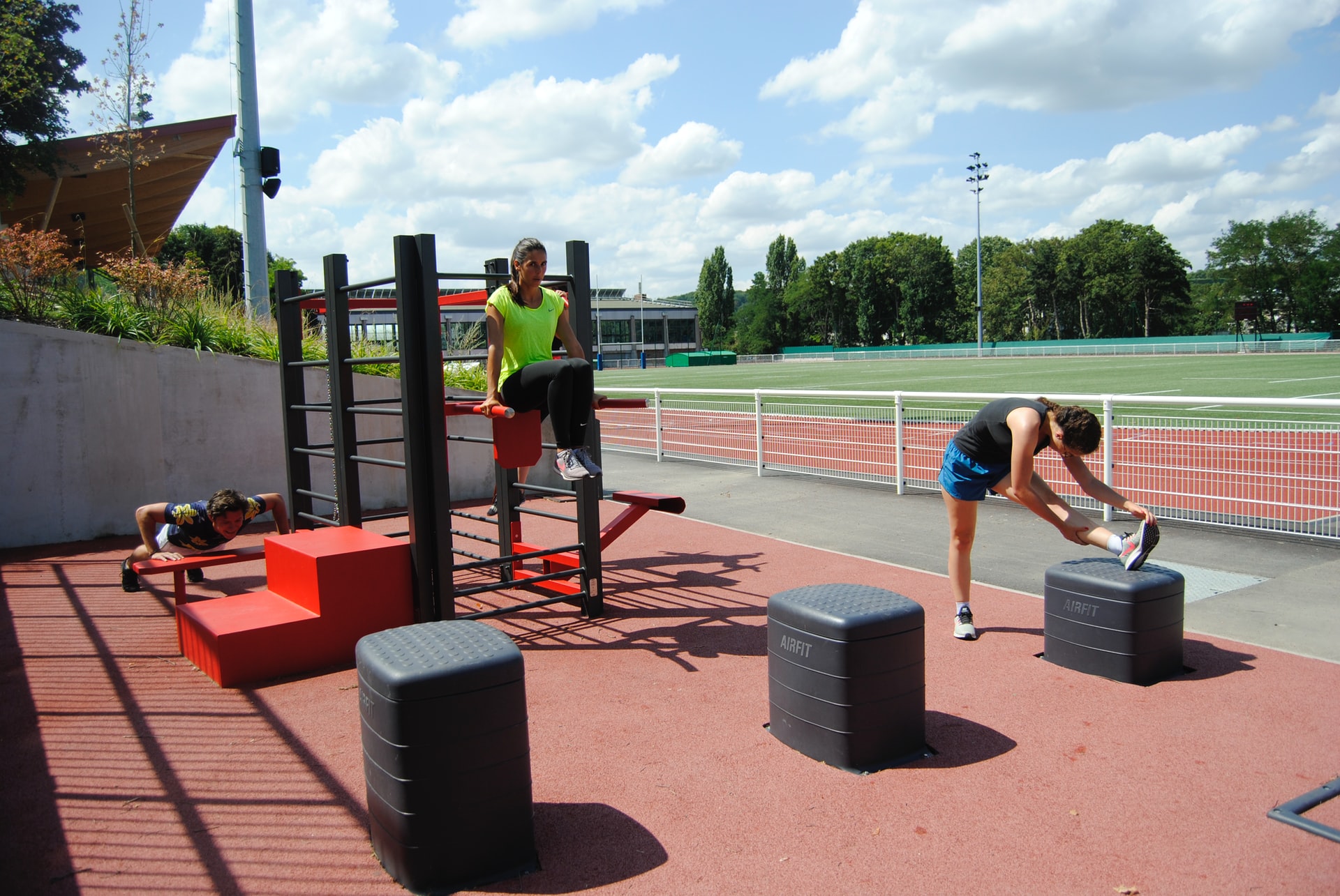 Más instalaciones deportivas en ciudades para mejorar la salud