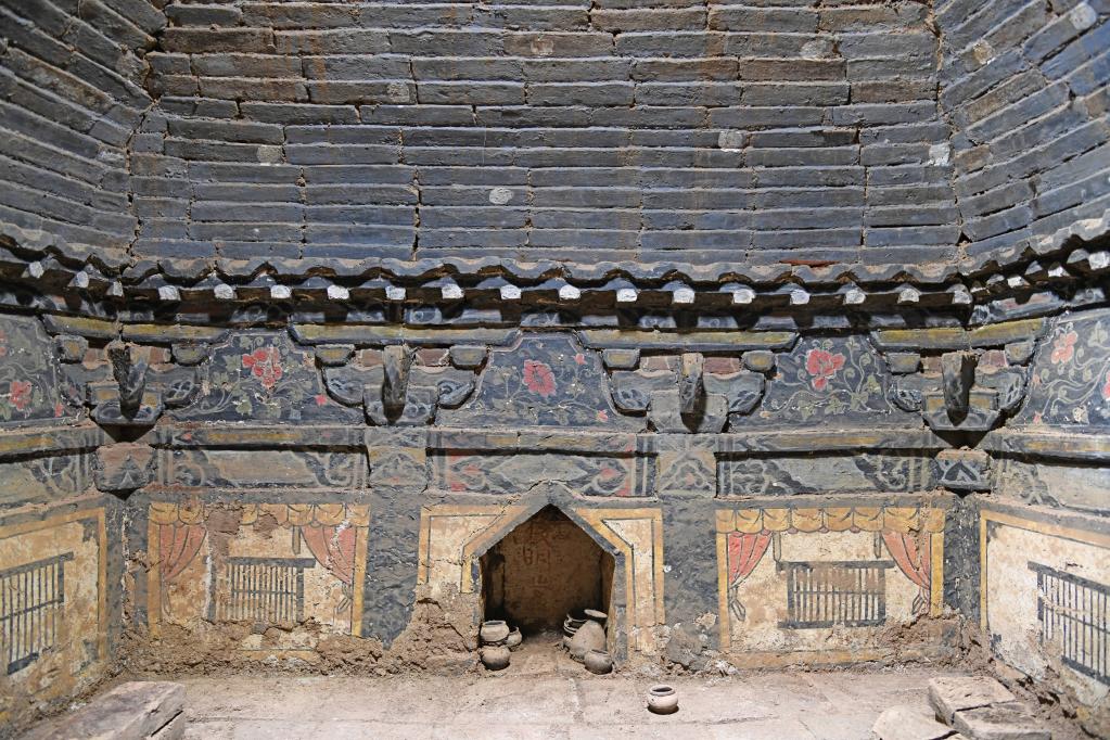 Desentierran cámaras funerarias y murales de Dinastía Ming en norte de China