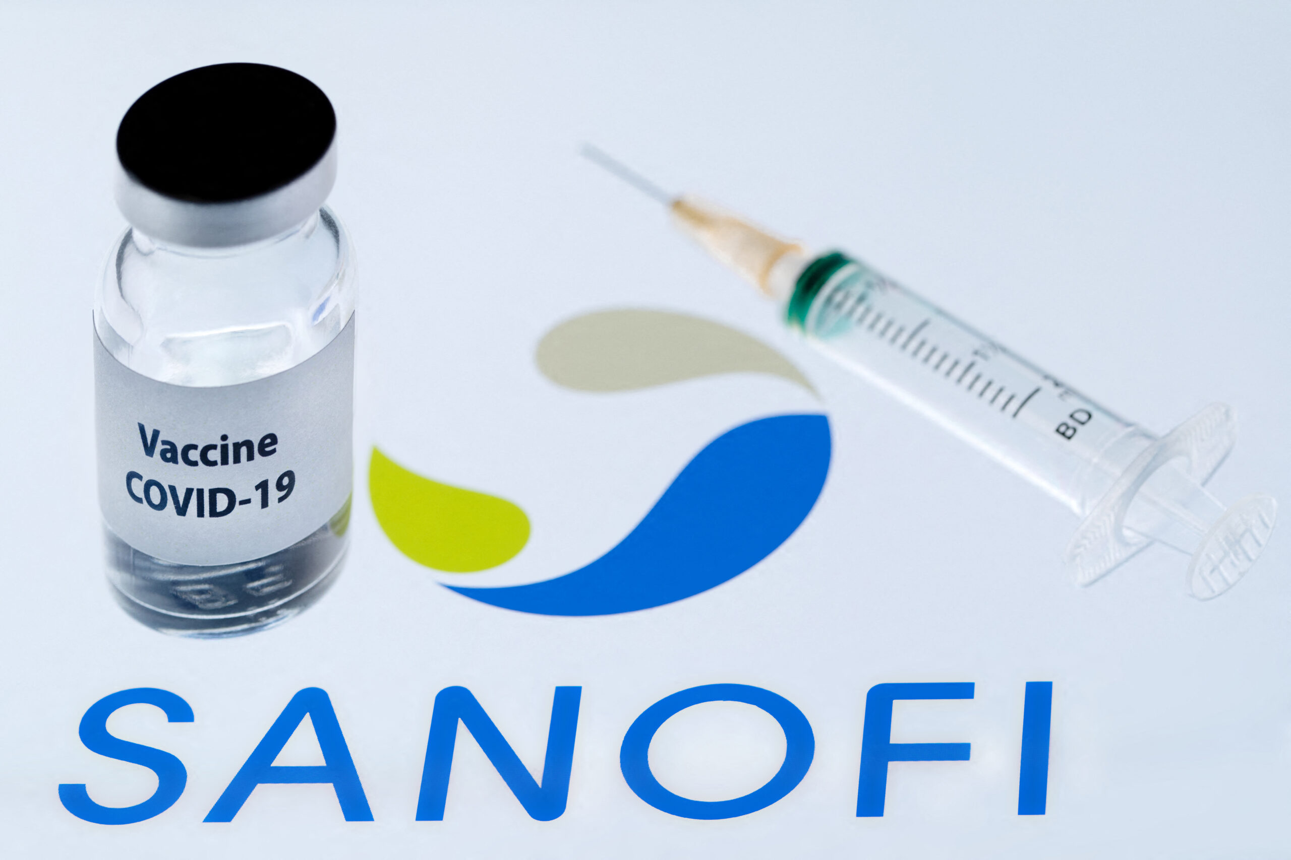 La farmacéutica francesa Sanofi anuncia resultados positivos de vacuna anticovid