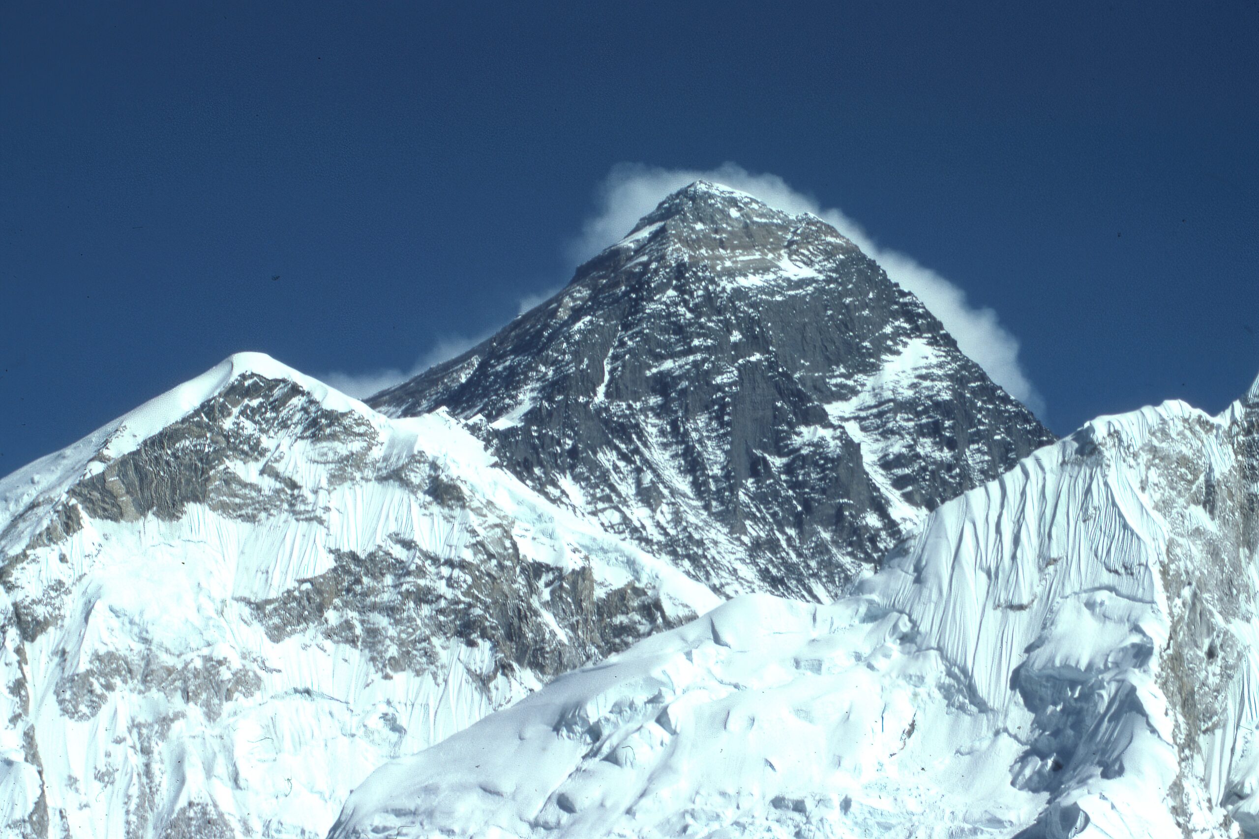 El mayor glaciar del Everest se derrite rápidamente