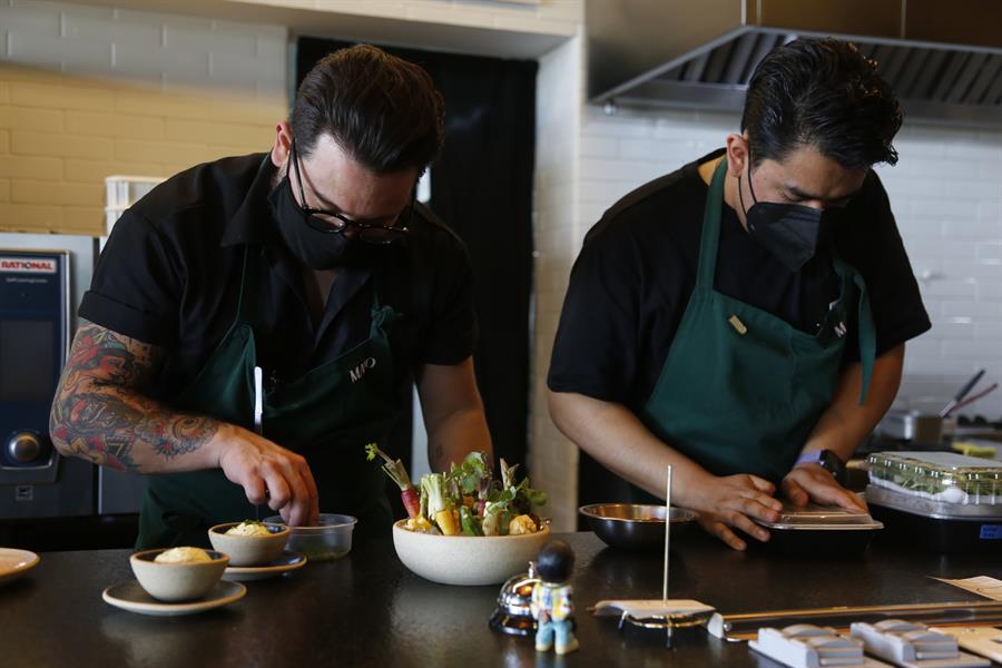 Chefs de alta cocina de centro de México apuestan por ingredientes autóctonos