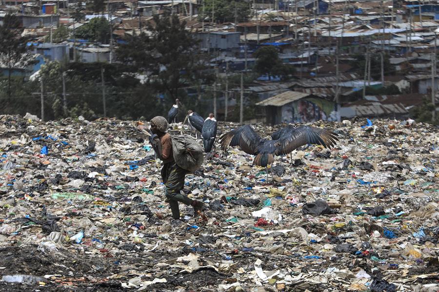 Asamblea de la ONU aprueba negociar un pacto contra la contaminación plástica