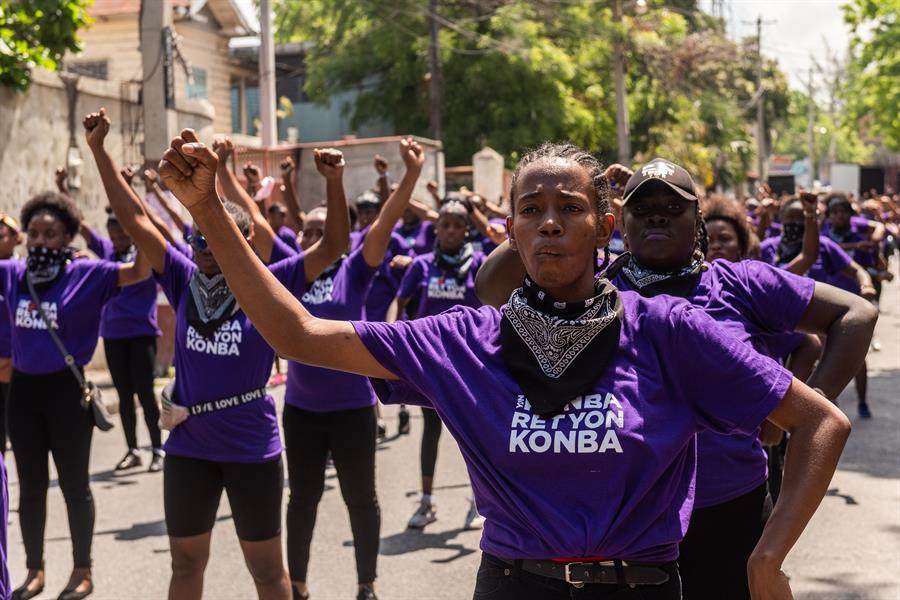 Las mujeres haitianas salen a las calles para exigir sus derechos