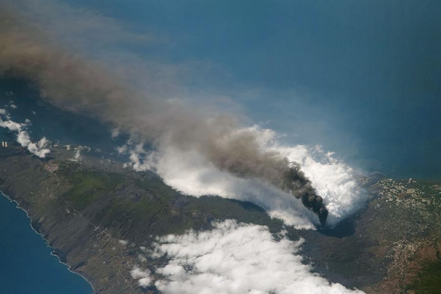 La imagen del volcán Cumbre Vieja gana el concurso de mejor foto de la NASA