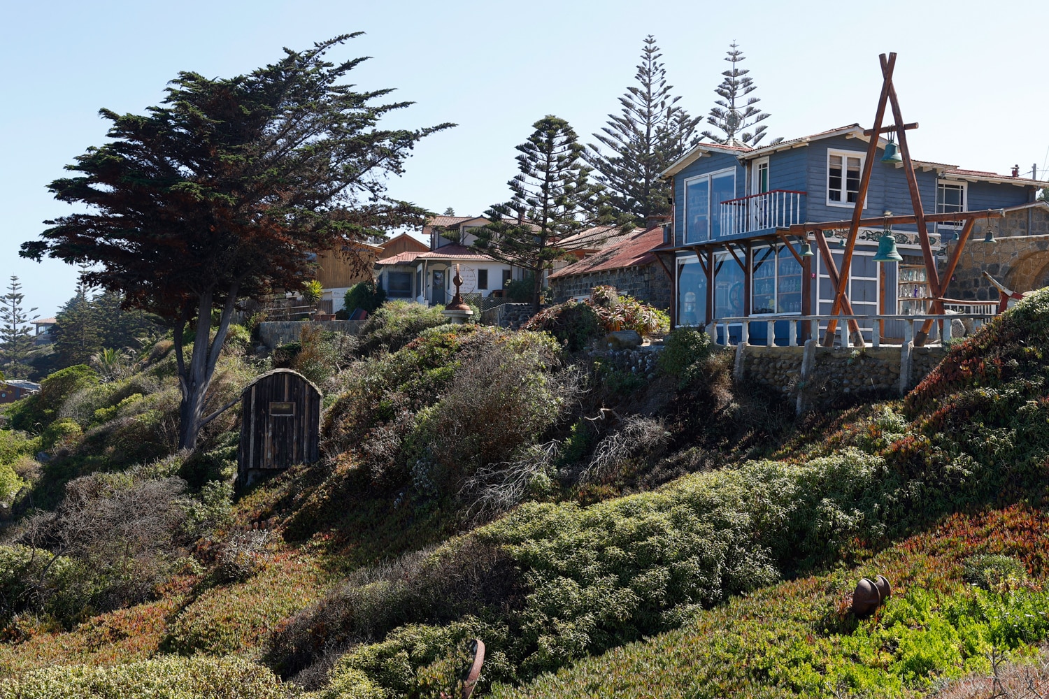 Fundación Neruda pide apoyo para mantener las casas museo del poeta