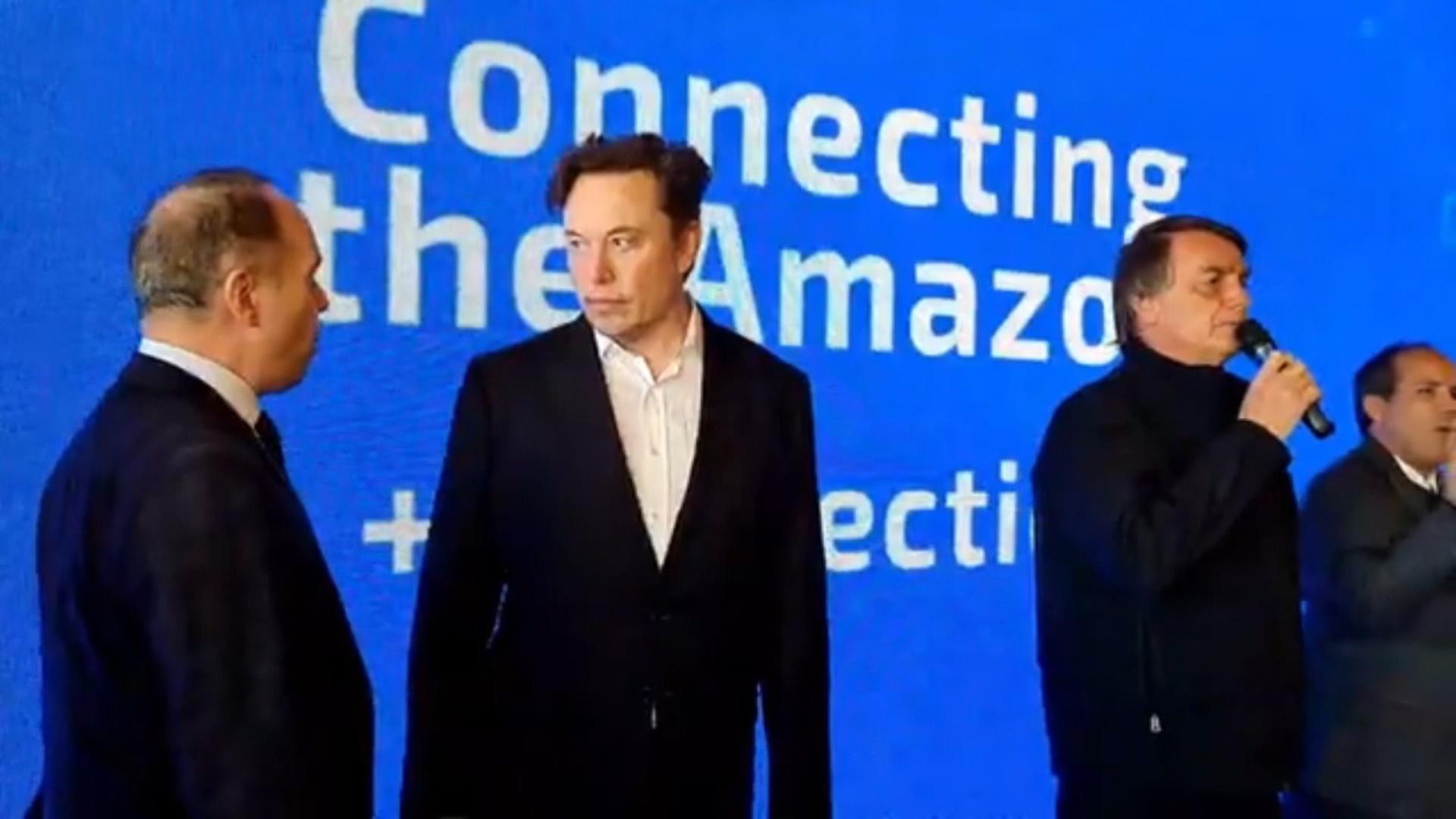 Musk anuncia plan para ampliar internet en Amazonía con aval de Bolsonaro