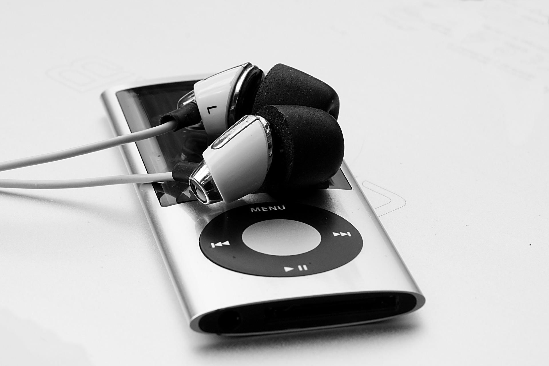 Apple le dice adiós al iPod y otros clics tecnológicos