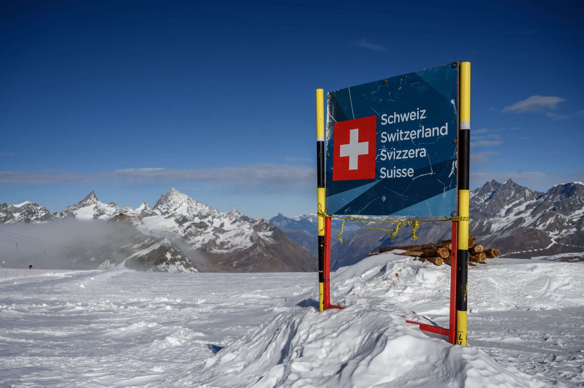 Deshielo de glaciares rediseña la frontera entre Italia y Suiza