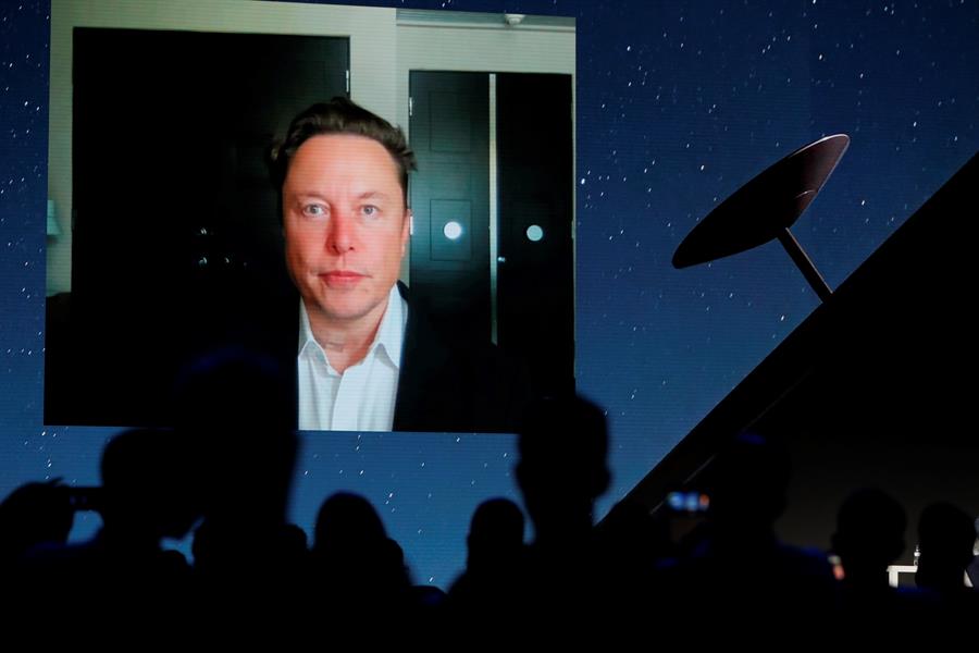 SpaceX suma otros 53 satélites a su red de internet desde el espacio