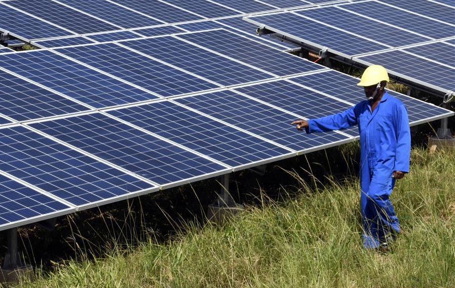 China dona sistemas fotovoltaicos a Cuba para impulsar fuentes renovables