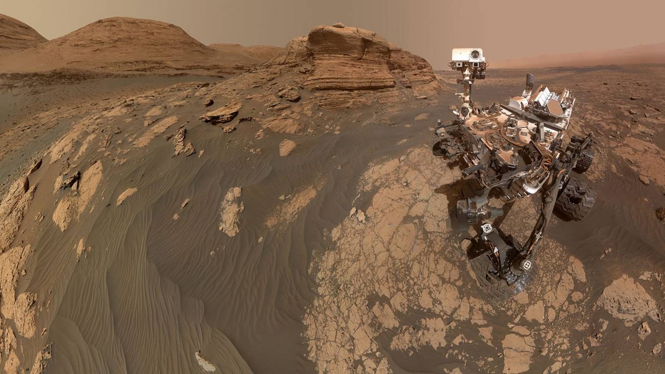 El rover Curiosity continúa explorando Marte una década después de su aterrizaje