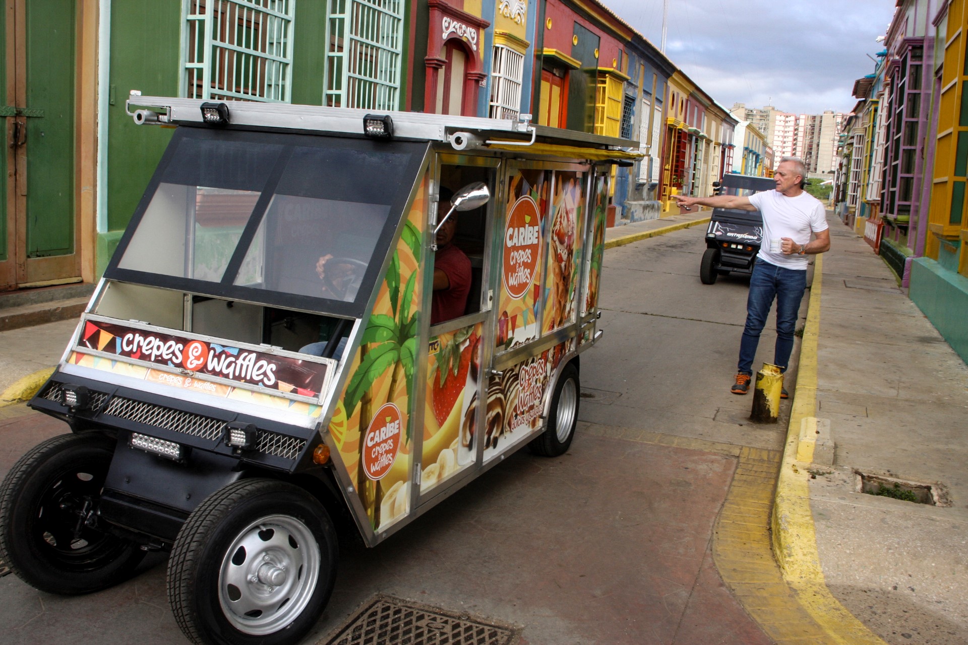 Autos solares, una apuesta en la cuna petrolera de Venezuela