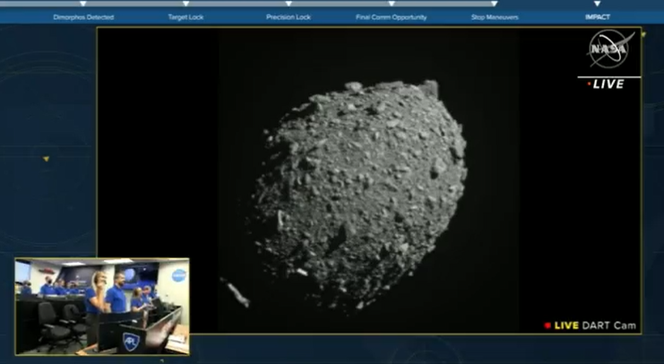 Misión DART de la NASA choca contra un asteroide para desviar su trayectoria