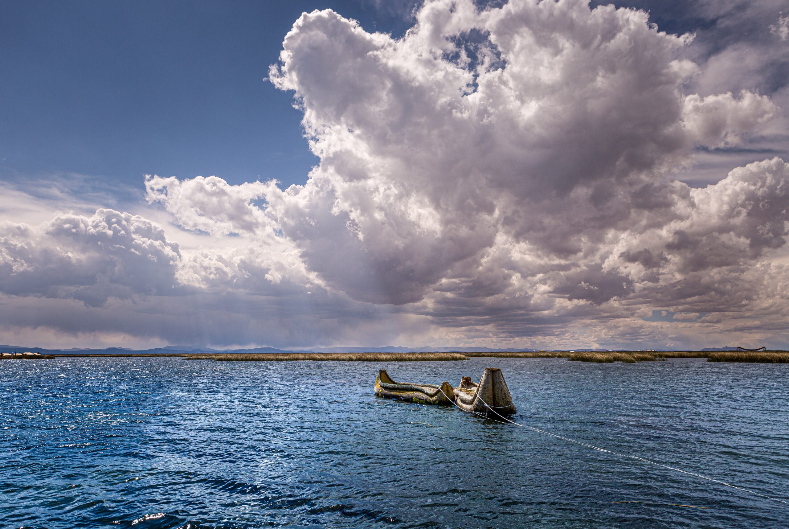 Expertos mundiales definirán en Perú estrategias para el cuidado del Titicaca