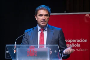 69a3671a75adc4ee3b4db352a41a06d54e04560bw