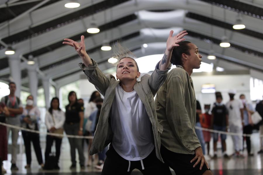 Festival Internacional de Danza abre con escenificación en el Metro de Panamá