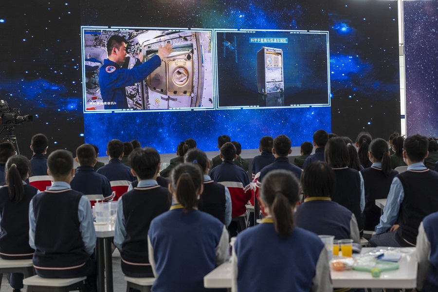 Laboratorio de exploración de espacio profundo de China recluta jóvenes talentos