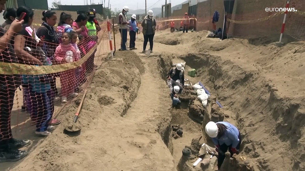 Hallan un cementerio prehispánico en una obra para instalar gas en Perú