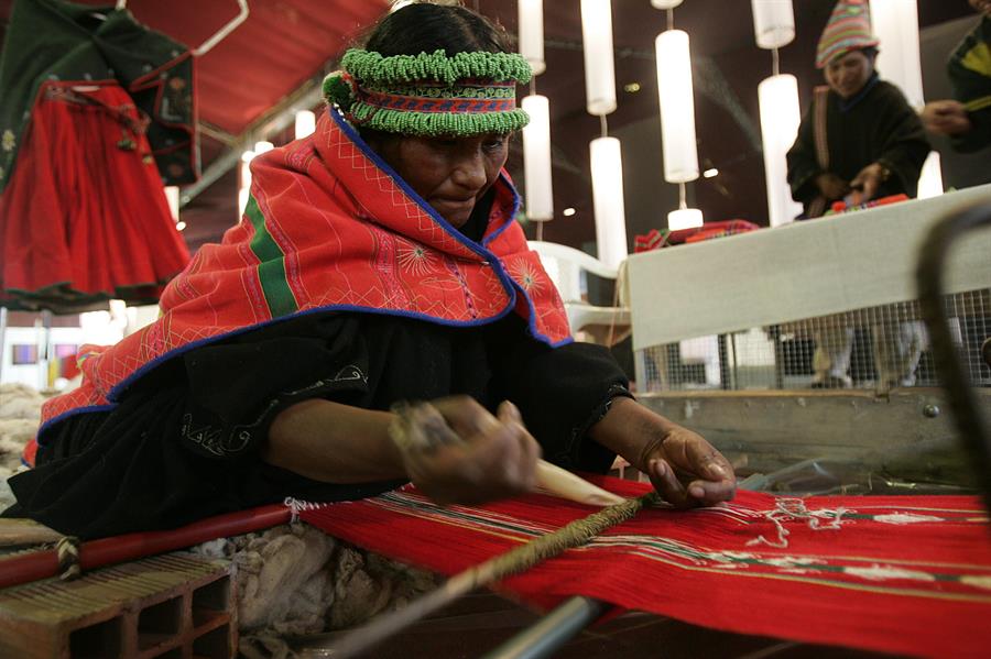 En México buscan informar a los textileros para proteger sus creaciones