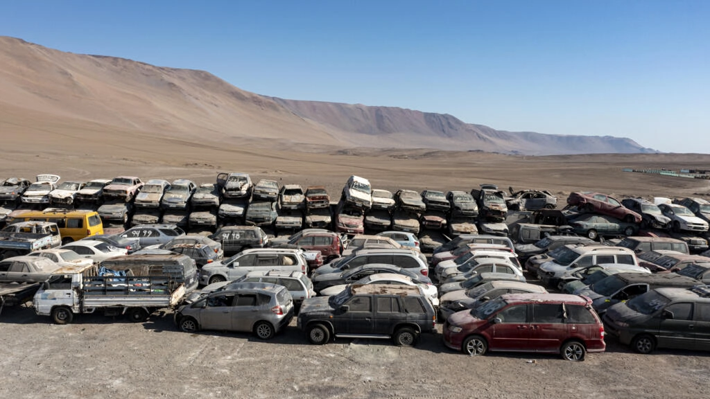 El desierto de Atacama, un vulnerable ecosistema convertido en basural