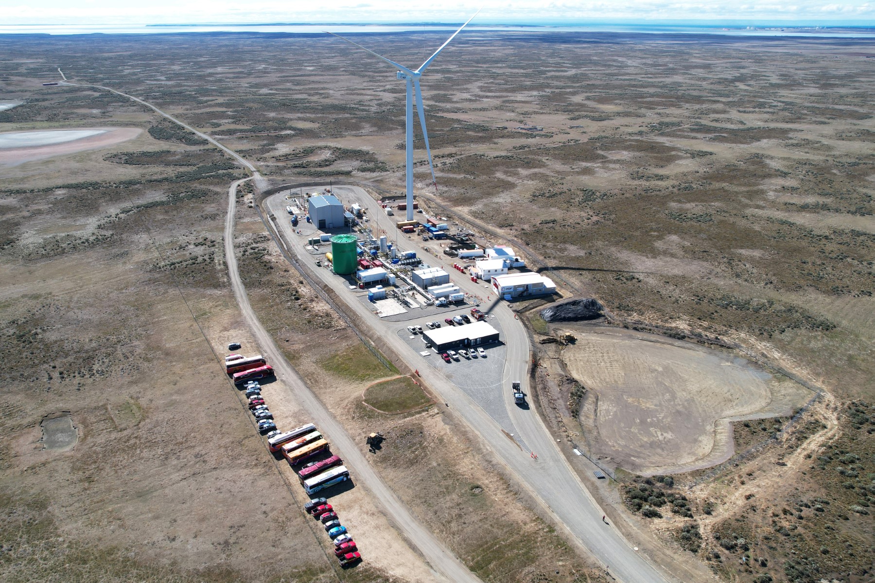 Chile pone en marcha primera planta que mezcla hidrógeno verde con CO2