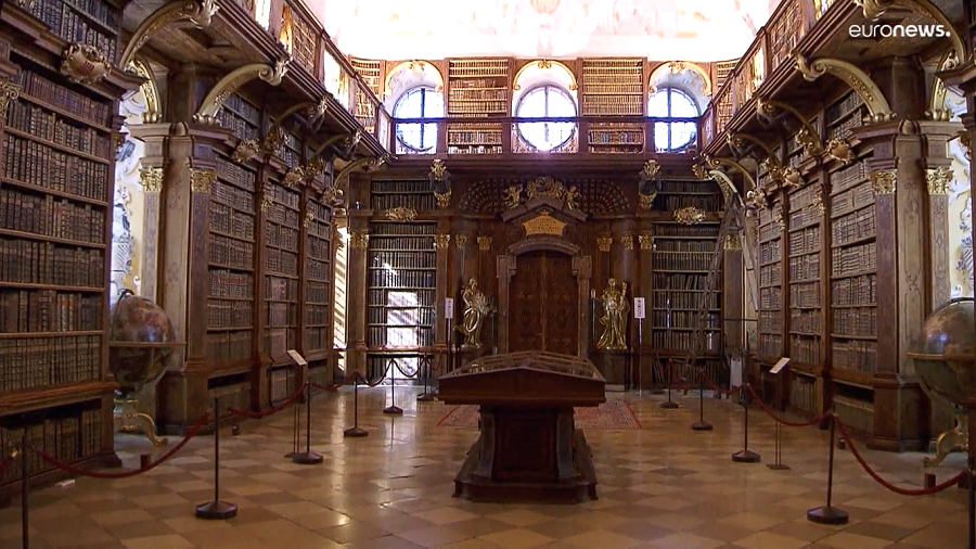 La espléndida biblioteca de la abadía de Melk se encuentra en restauración